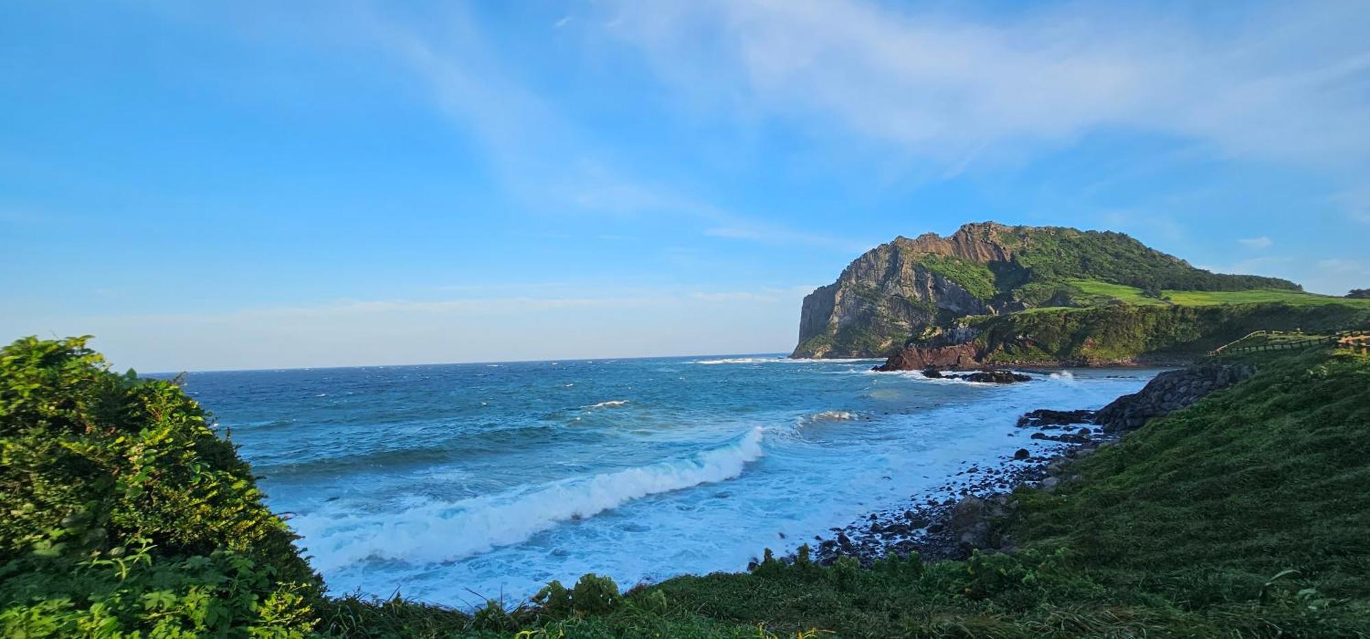 Seongsan Morning Sunset Villa ซอกวีโพ ภายนอก รูปภาพ