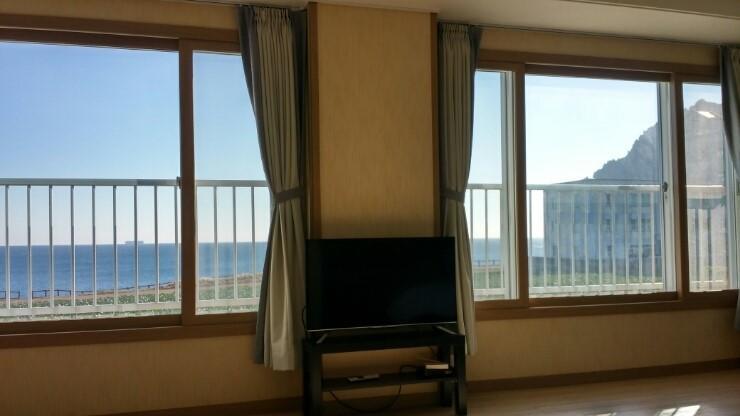 Seongsan Morning Sunset Villa ซอกวีโพ ภายนอก รูปภาพ
